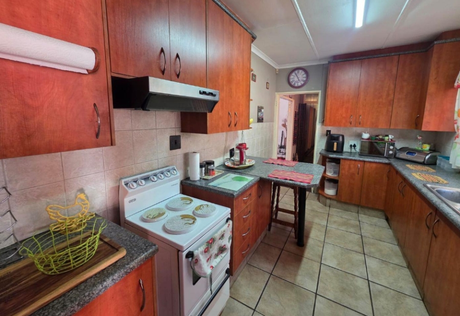 5 Bedroom Property for Sale in Sasolburg Ext 15 Free State